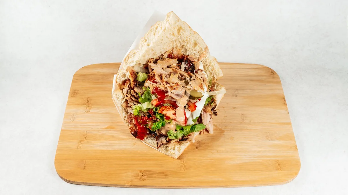 Pileća kebab lepinja