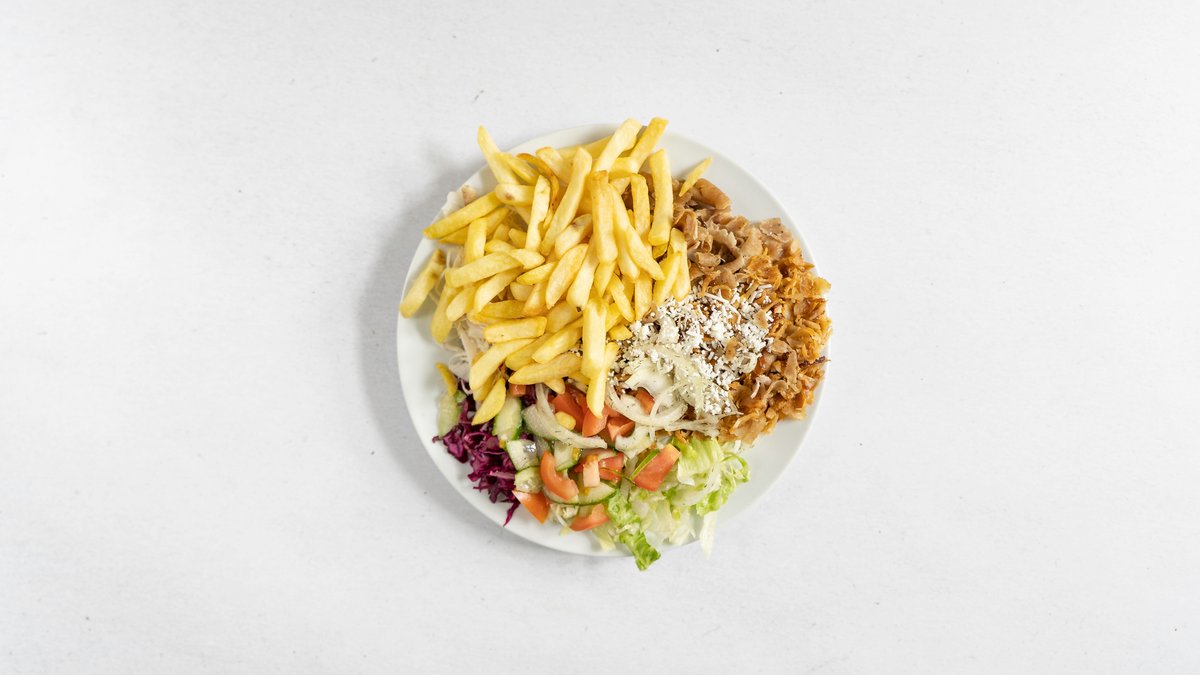 36. Kebab talíř s hranolkami a sýrem
