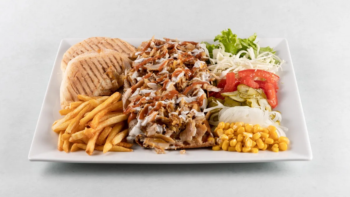 Kebab plata piletina