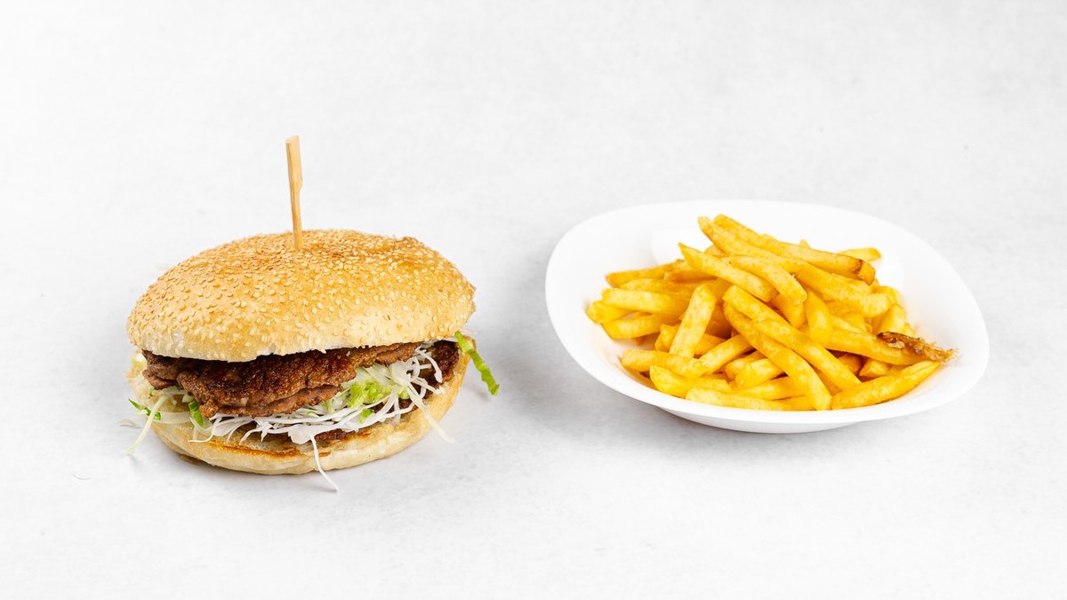 Dvojni burger s krompirčkom