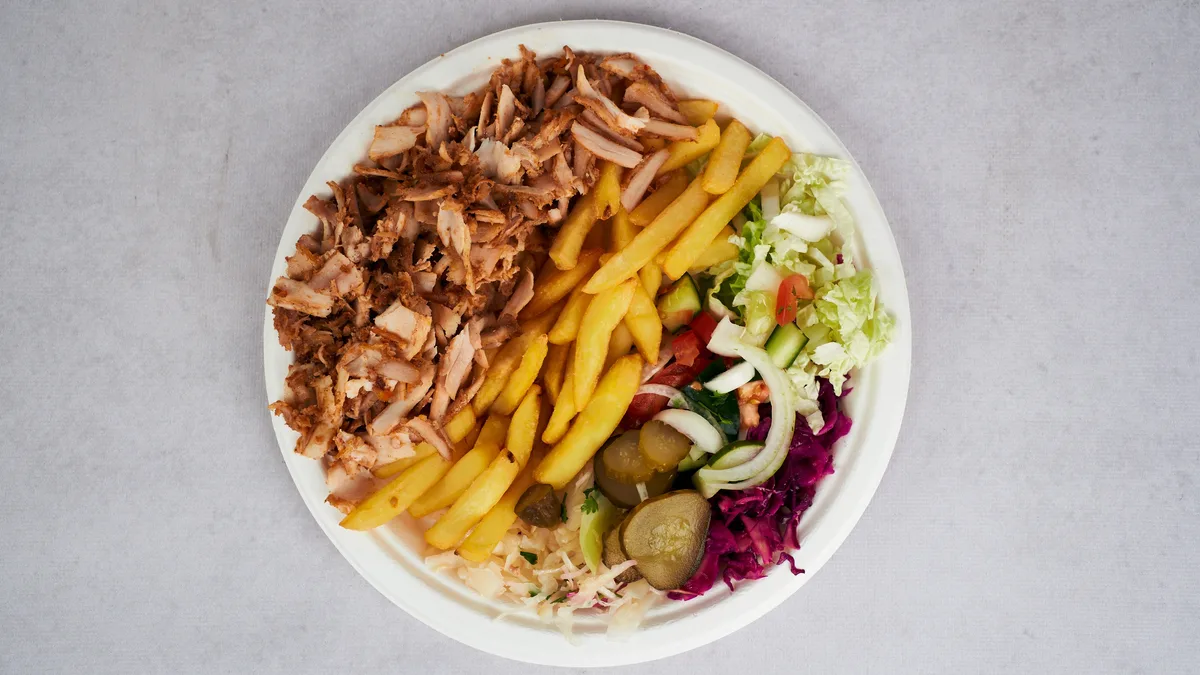 Kebab na talerzu klasyczny