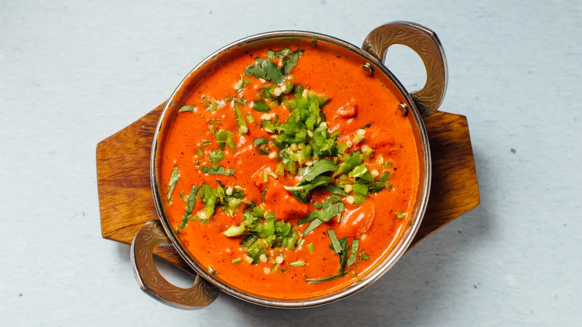 33. CHICKEN TIKKA MASALA