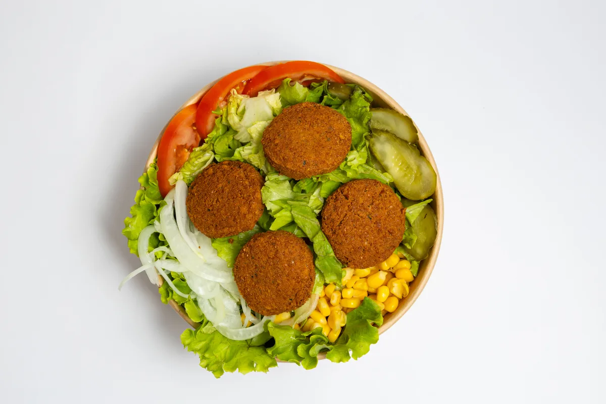 Falafel salata