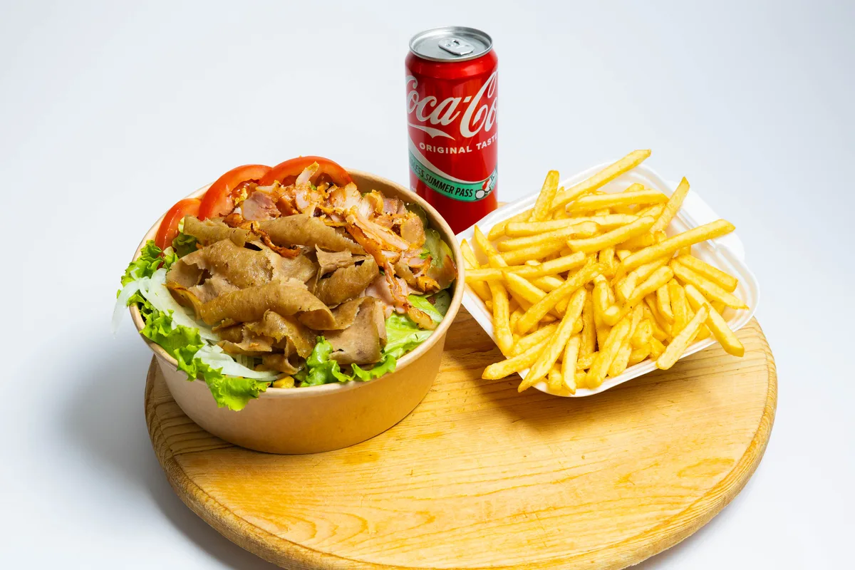 Kebab salata po izboru+ pomfrit+ piće