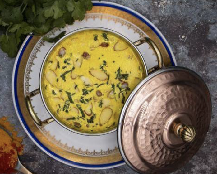 Shorba de Pollo con Almendra