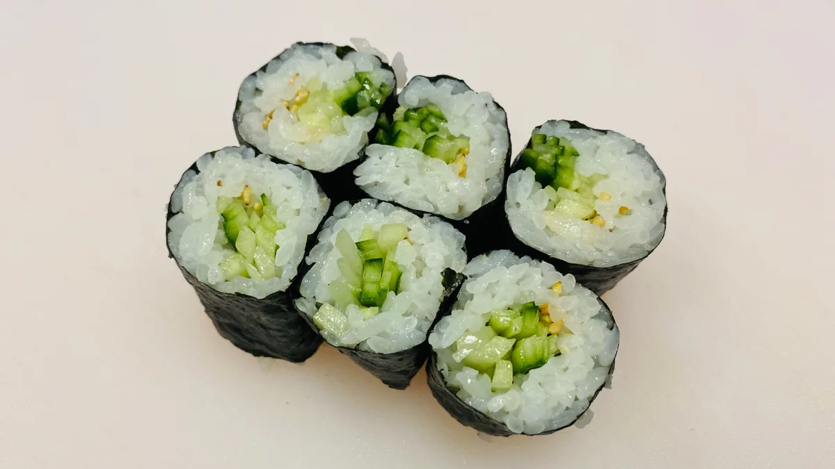 Cucumber maki (河童巻)