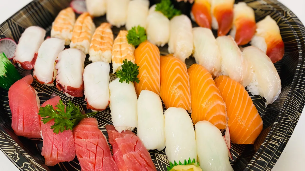 KJ Sushi Mori "SAKURA 桜" 4person（36p）