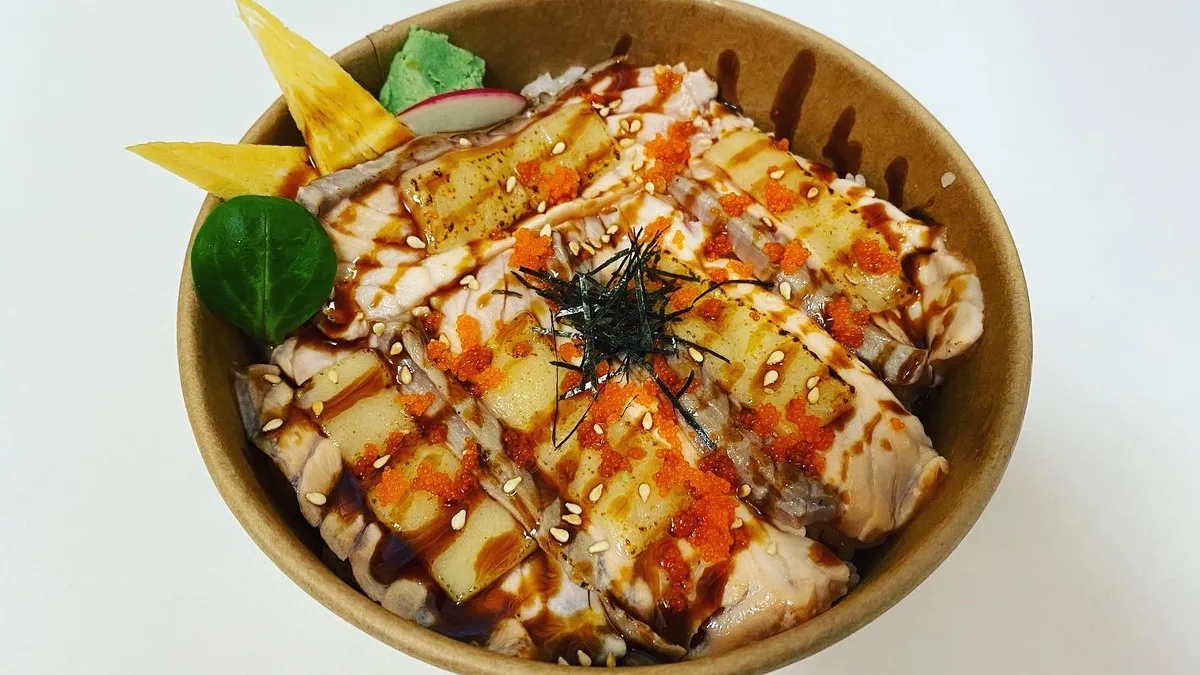 Salmon Cheese Bowl （サーモンチーズ丼）