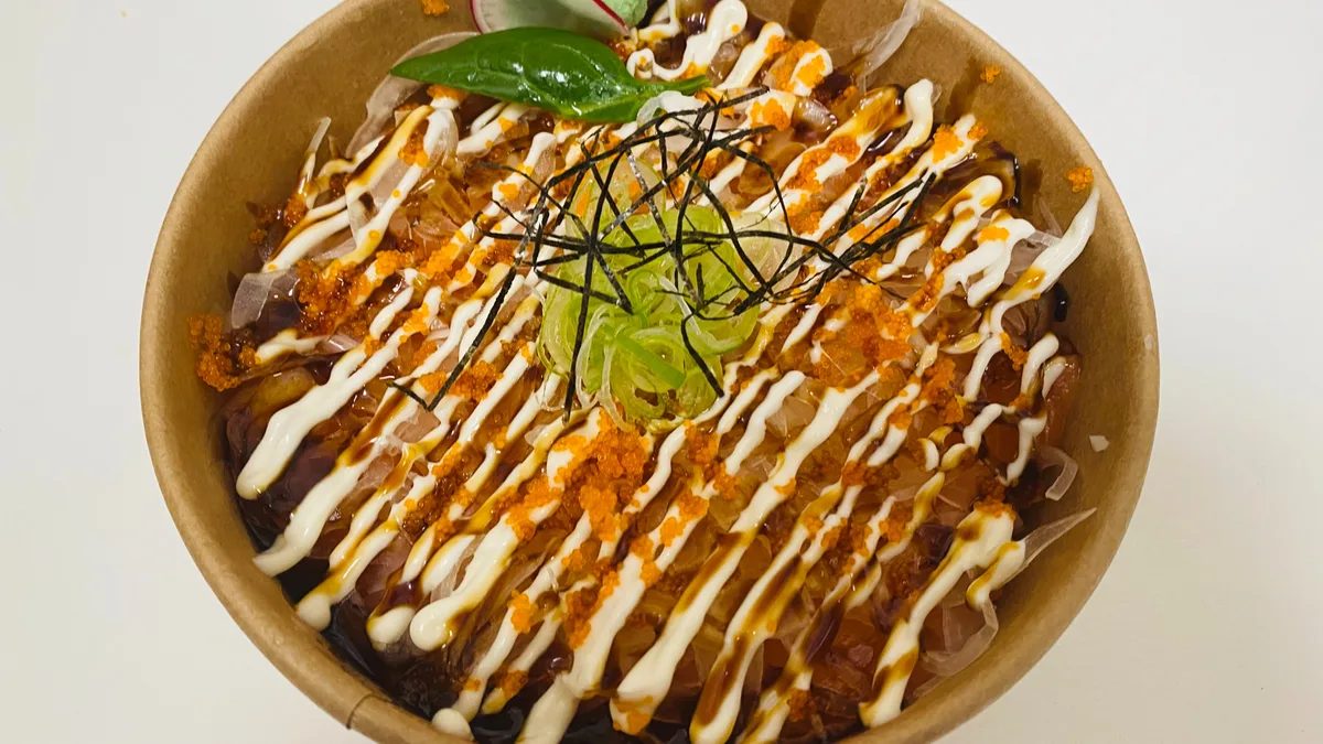 Salmon Mayo Bowl （サーモンマヨ丼）
