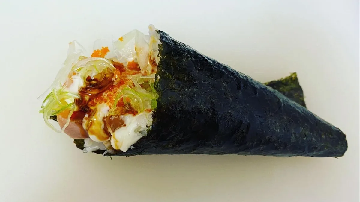 Salmon mayo Temaki(サーモンマヨ手巻)