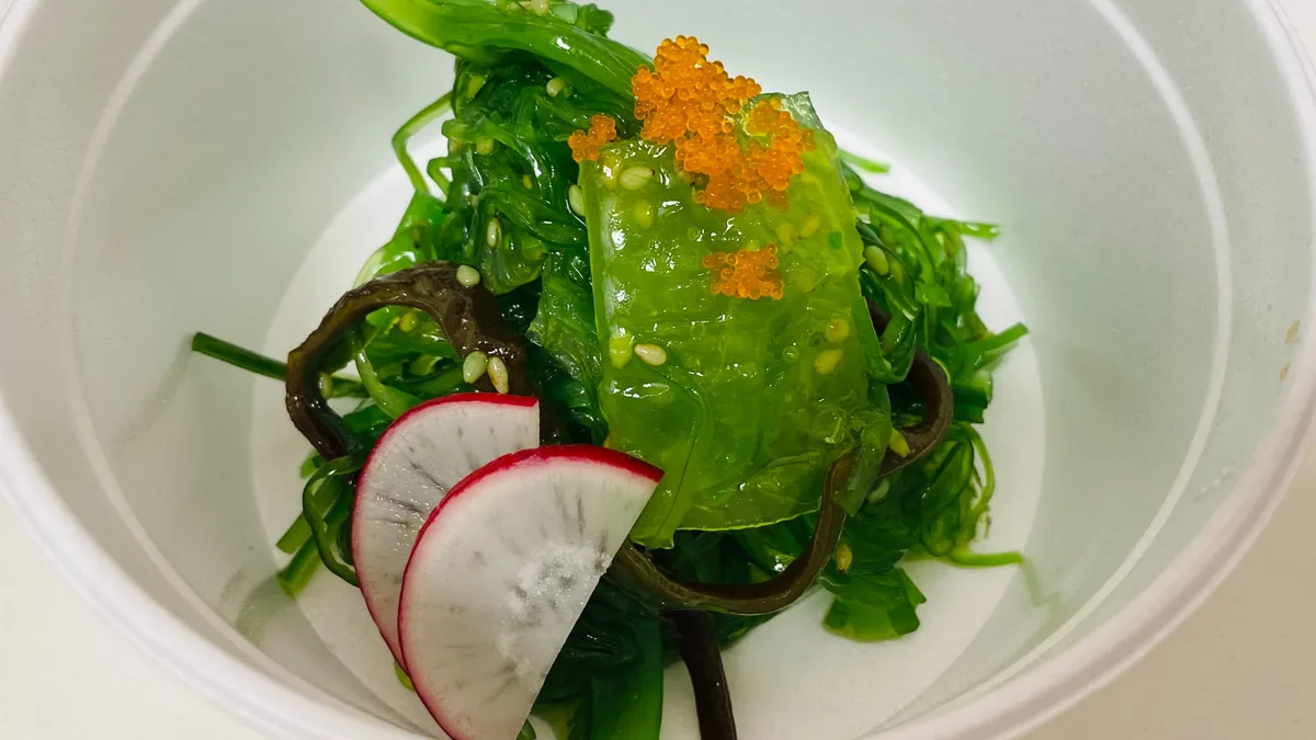 Seaweed Salad（海藻サラダ）