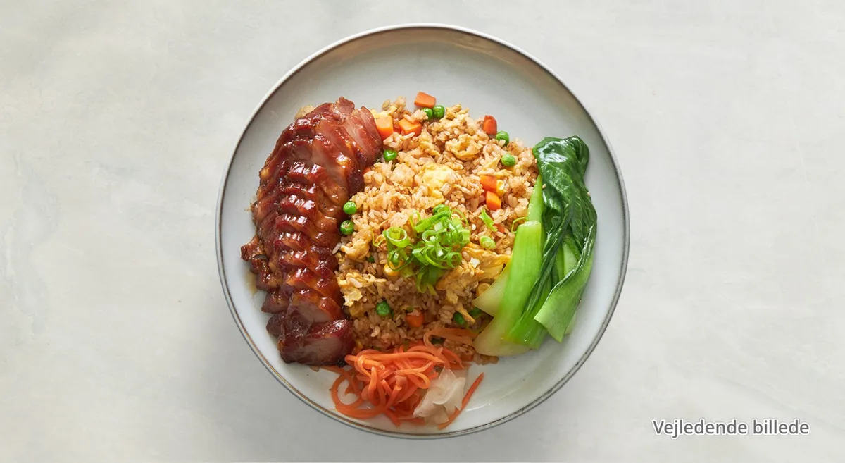 46. Stegte nudler med char-siu