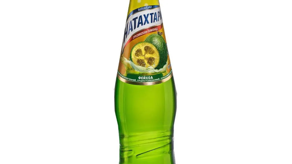 Lemonade with feijoa
