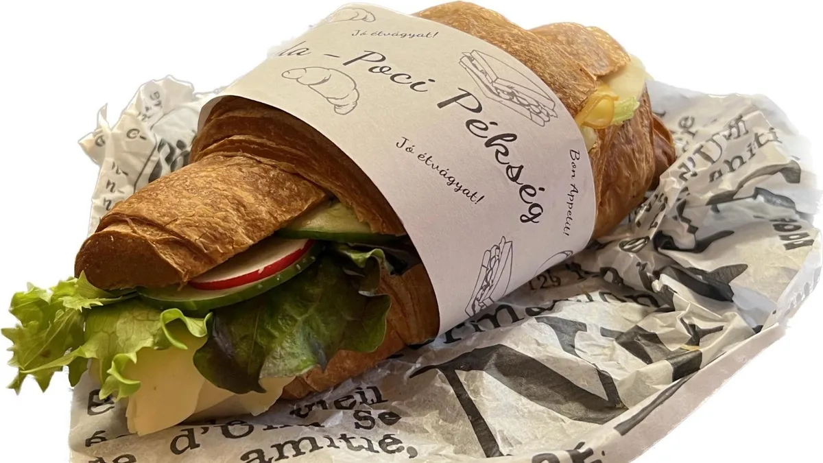 Szalámis croissant