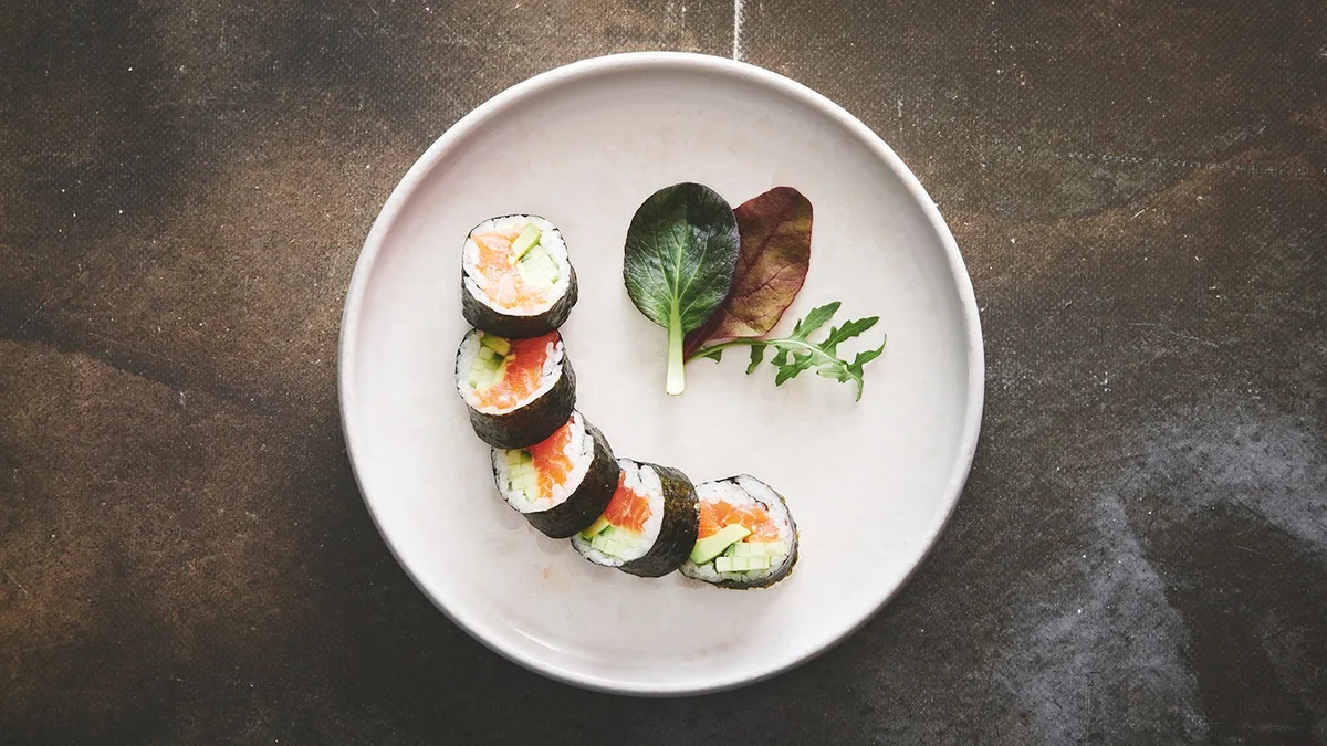 57. Spicy laks futomaki