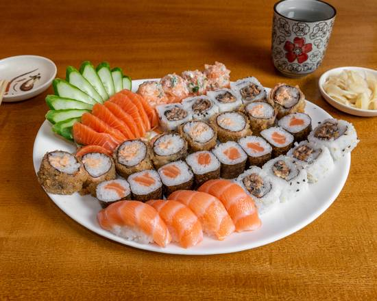 Combo Salmão 40 Peças = 2 Coca 200Ml