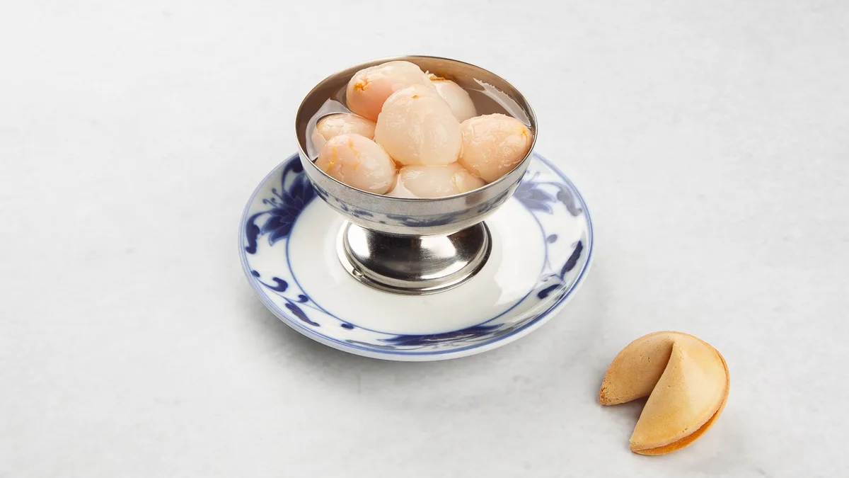 Liči v kompotu in fortune cookie
