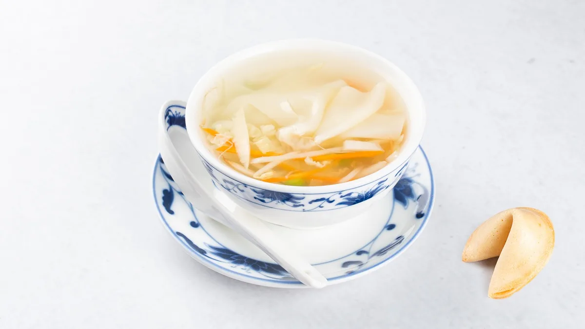 Wonton juha in fortune cookie