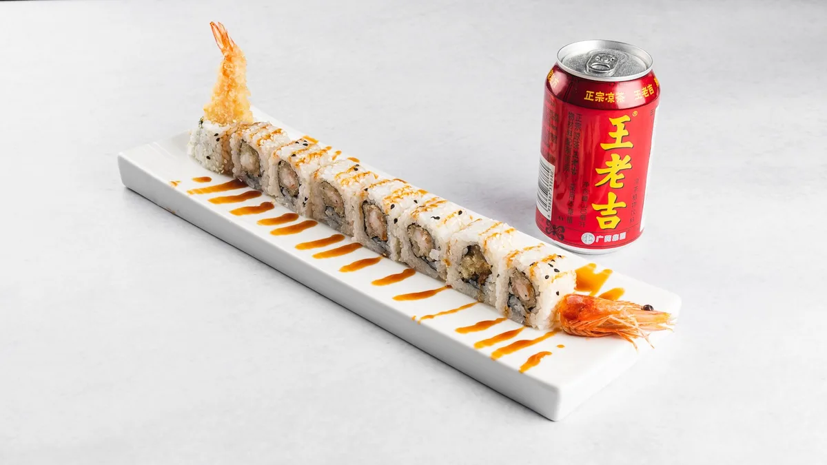 867. Tempura maki (8 kos)