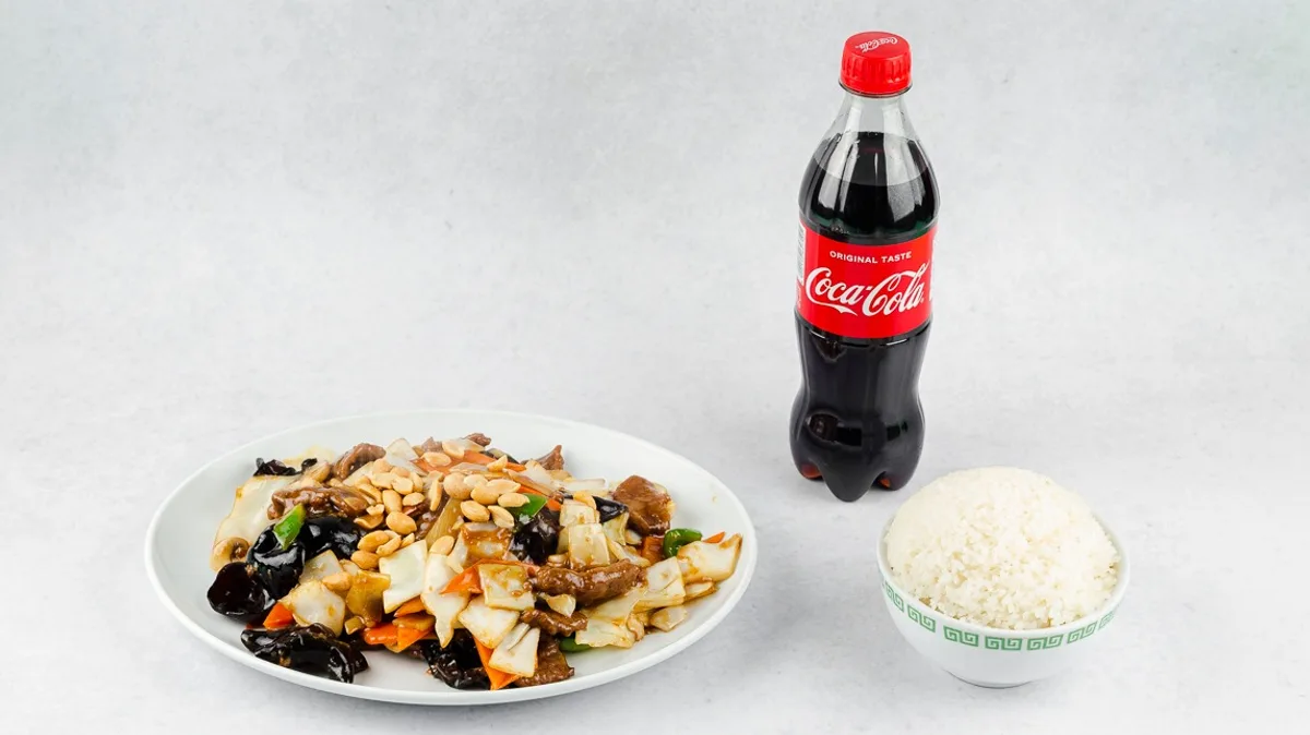 Meso na sečuanski način in Coca-Cola 0.5 l
