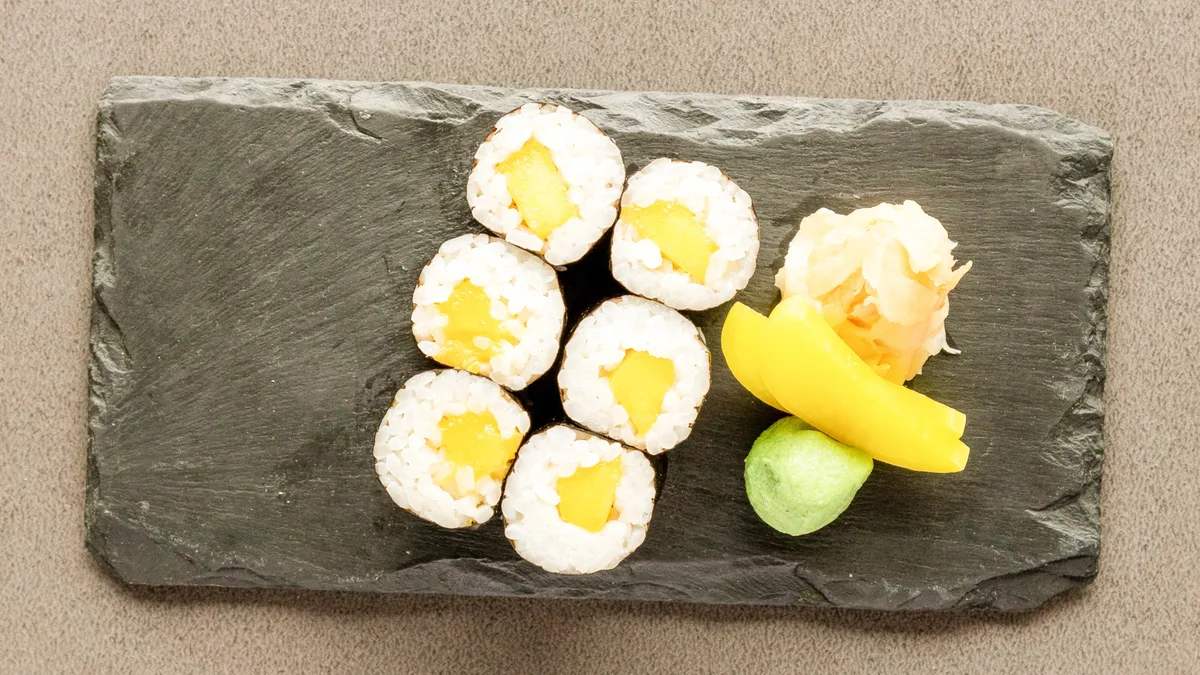 Maki Mango