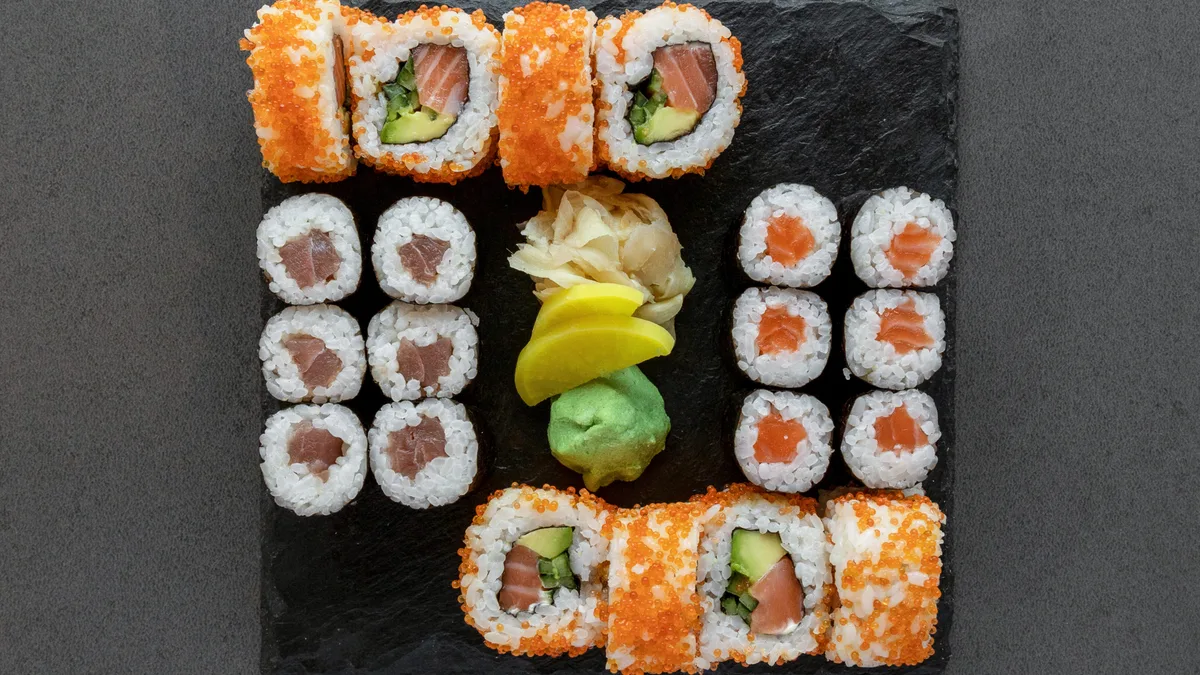Sushi menu 1 Tobiko