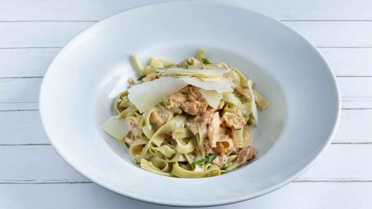 Chicken Tagliatelle al Fretto
