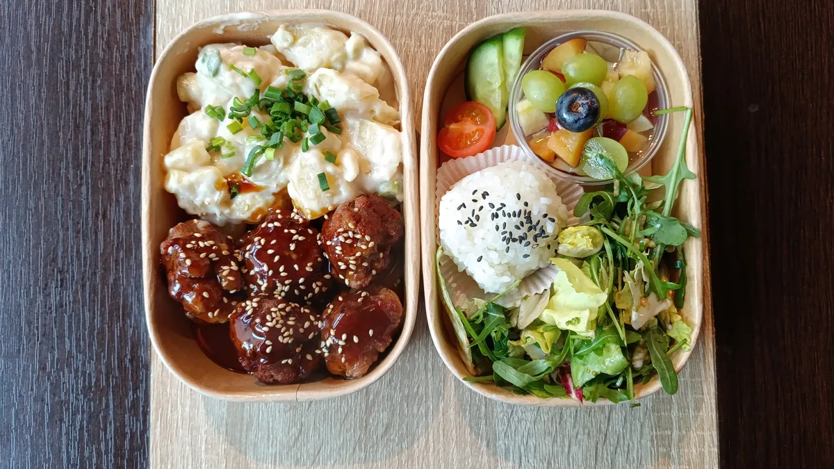 Bento doboz húsgolyó