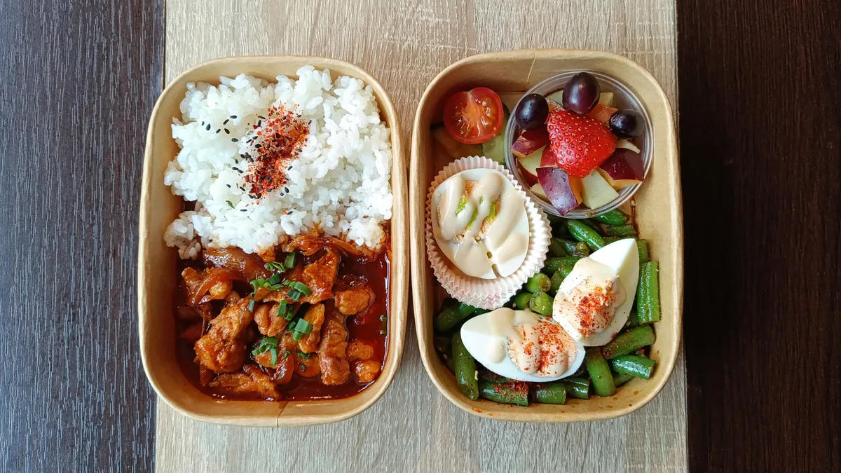 Pikáns sertés bento doboz