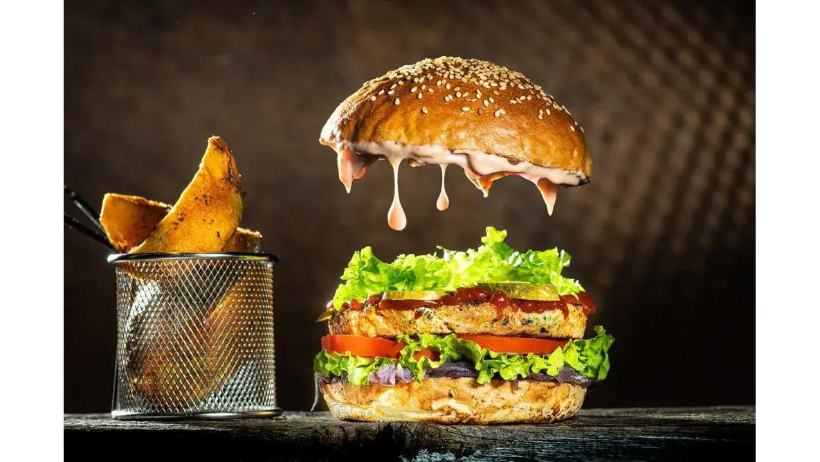Chicken deluxe burger
