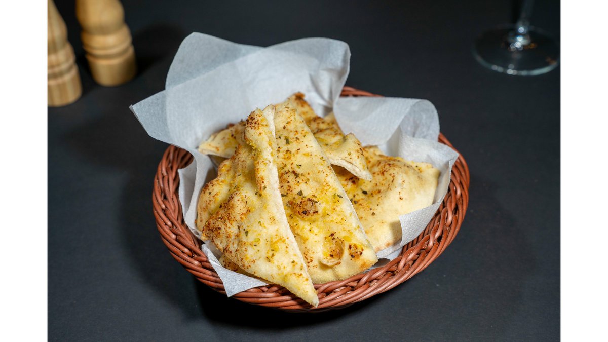 Focaccia cu usturoi