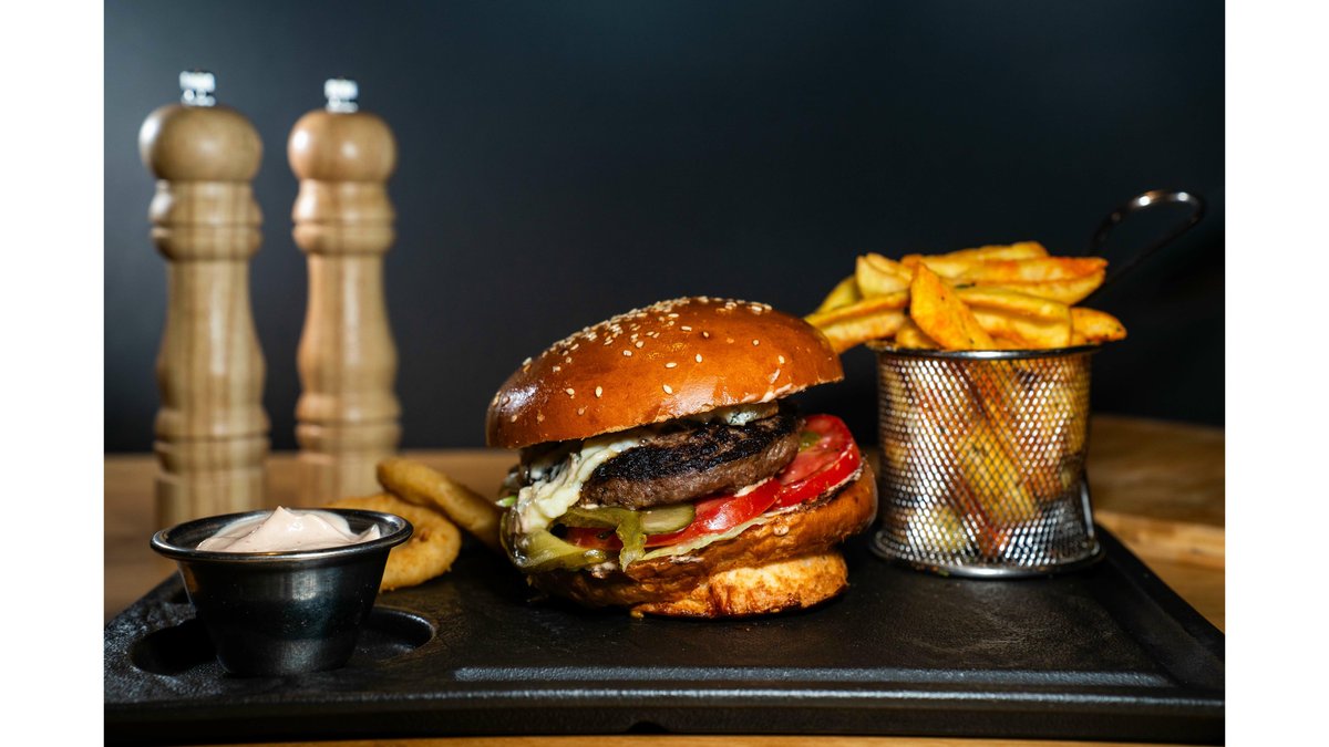 Gorgonzola beef burger