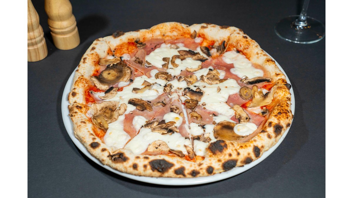Pizza Prosciutto e funghi