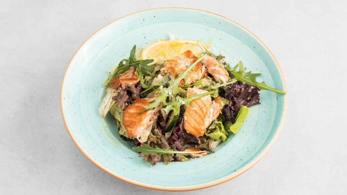 Losos salata