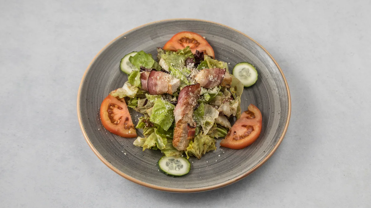 Ćuretina vezu salata