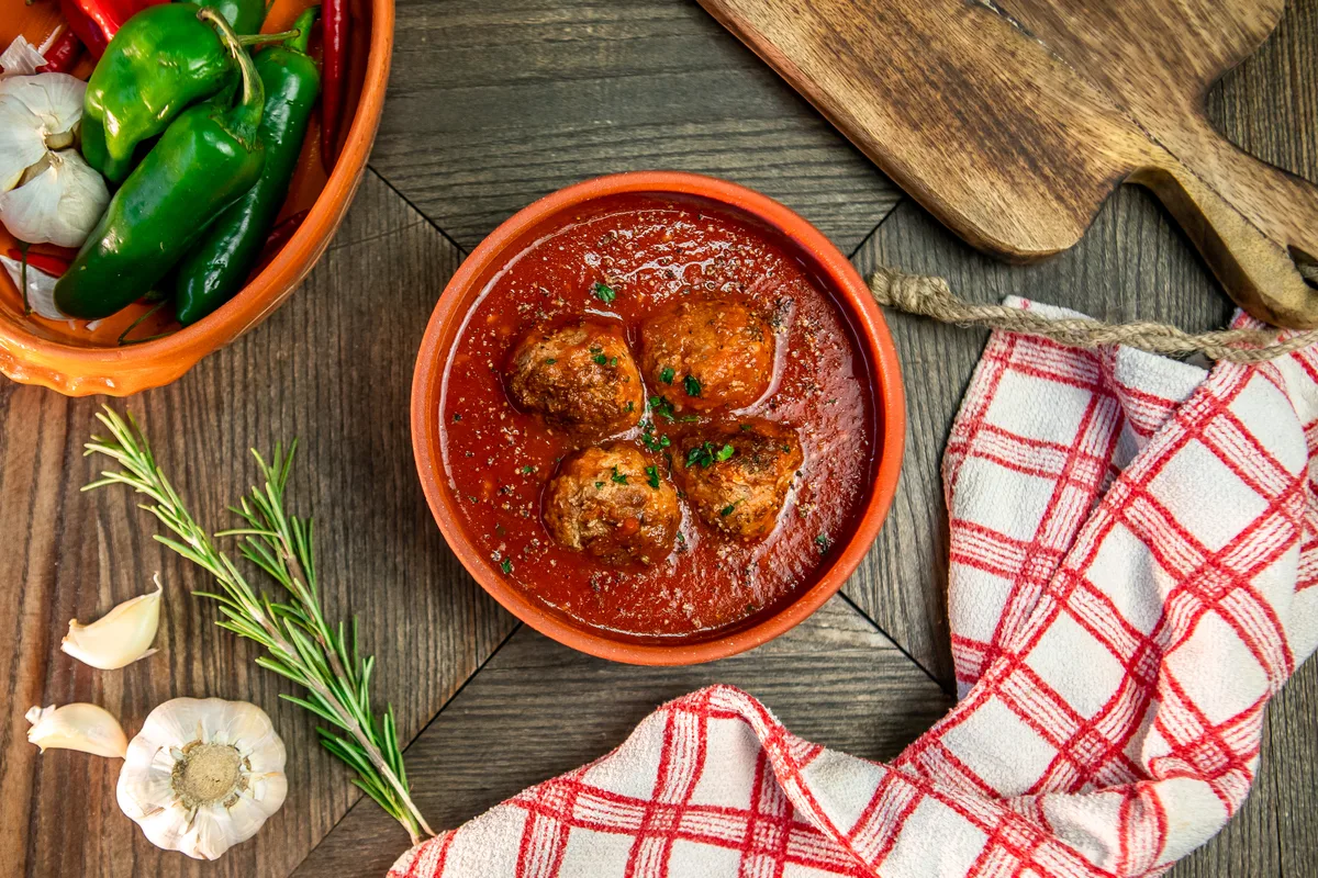 Ćufte u paradajz sosu - 500 gr