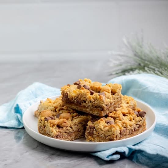 Chocolate Caramel Oat Bar