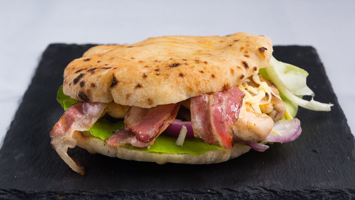 Pileći specijal sir slanina
