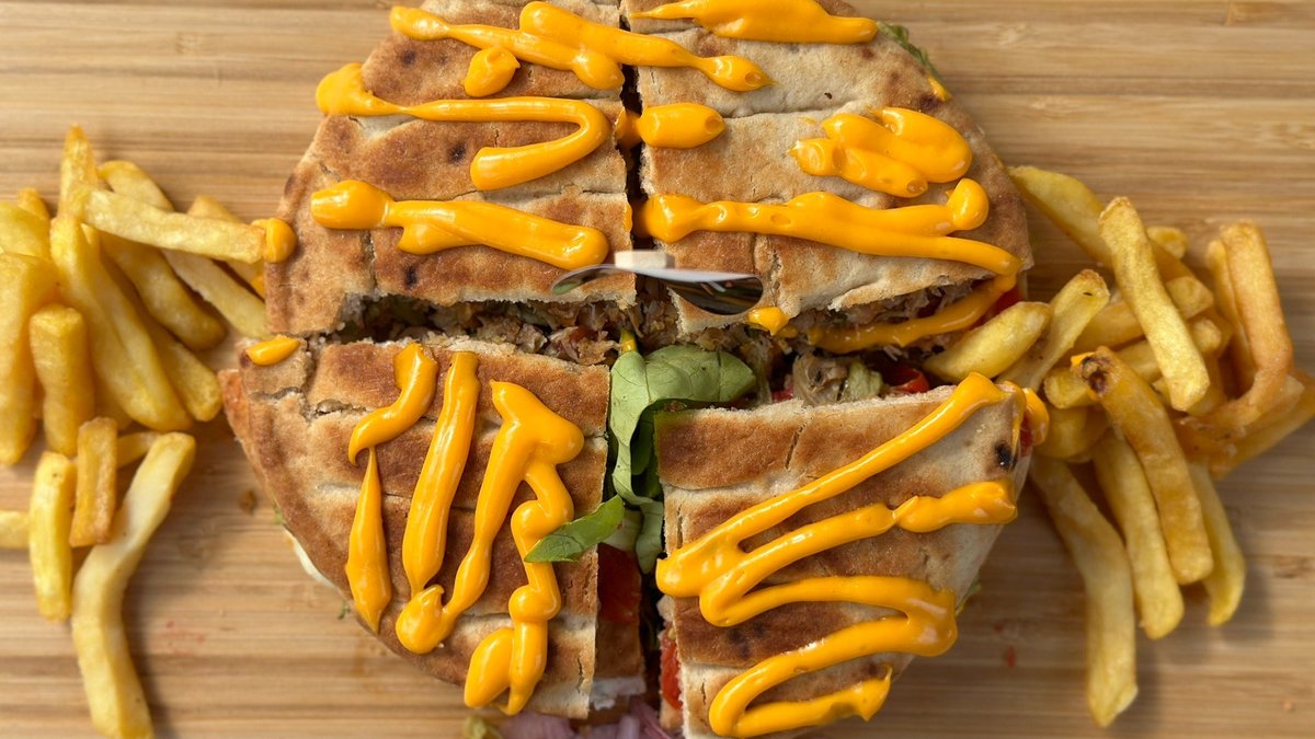 Šnj bitch sandwich mali