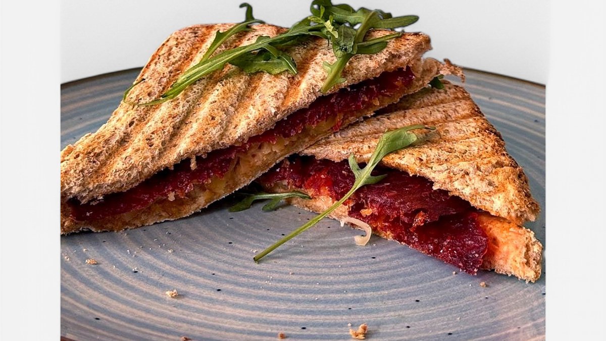 Tost kulen-kačkavalj