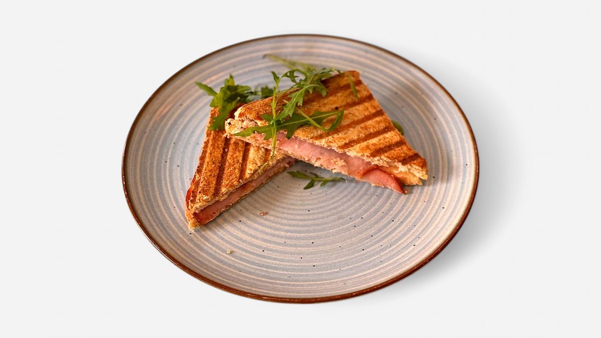 Tost pršuta-kačkavalj