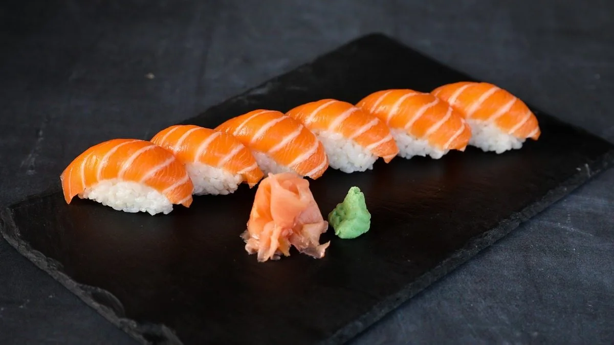 Nigiri Salmon