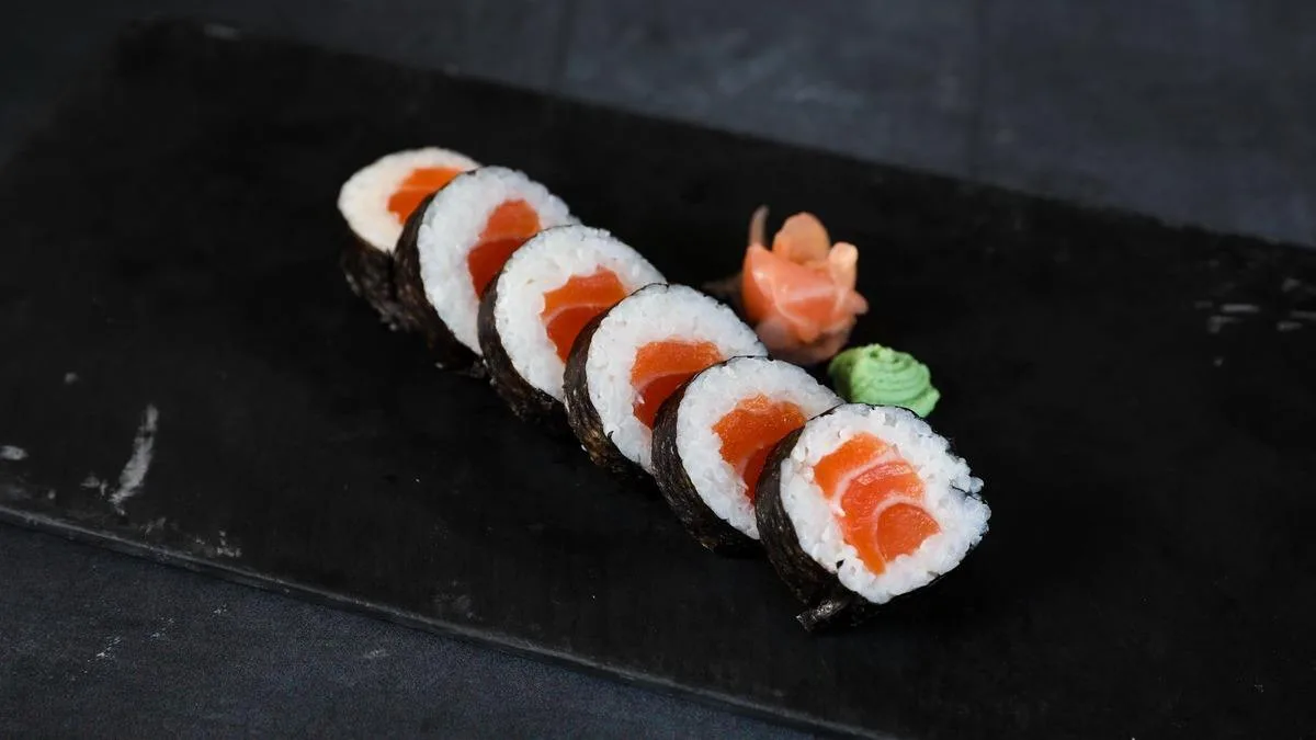 Salmon Roll