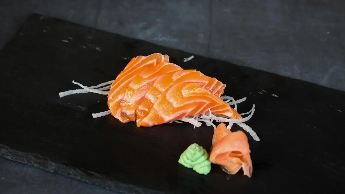 Sashimi Salmon