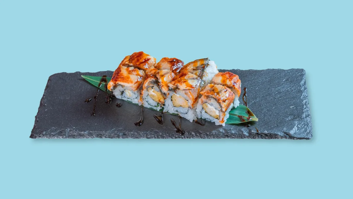 95. Dragon roll