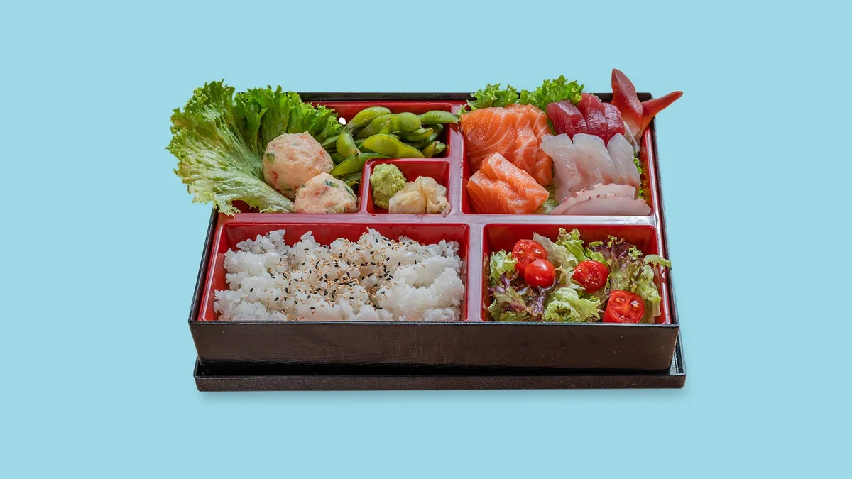 B9. Sashimi Bento