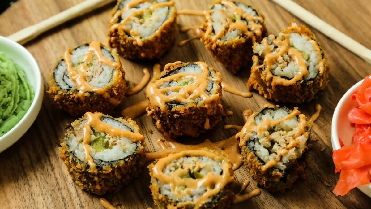 Crunchy rolls salmon