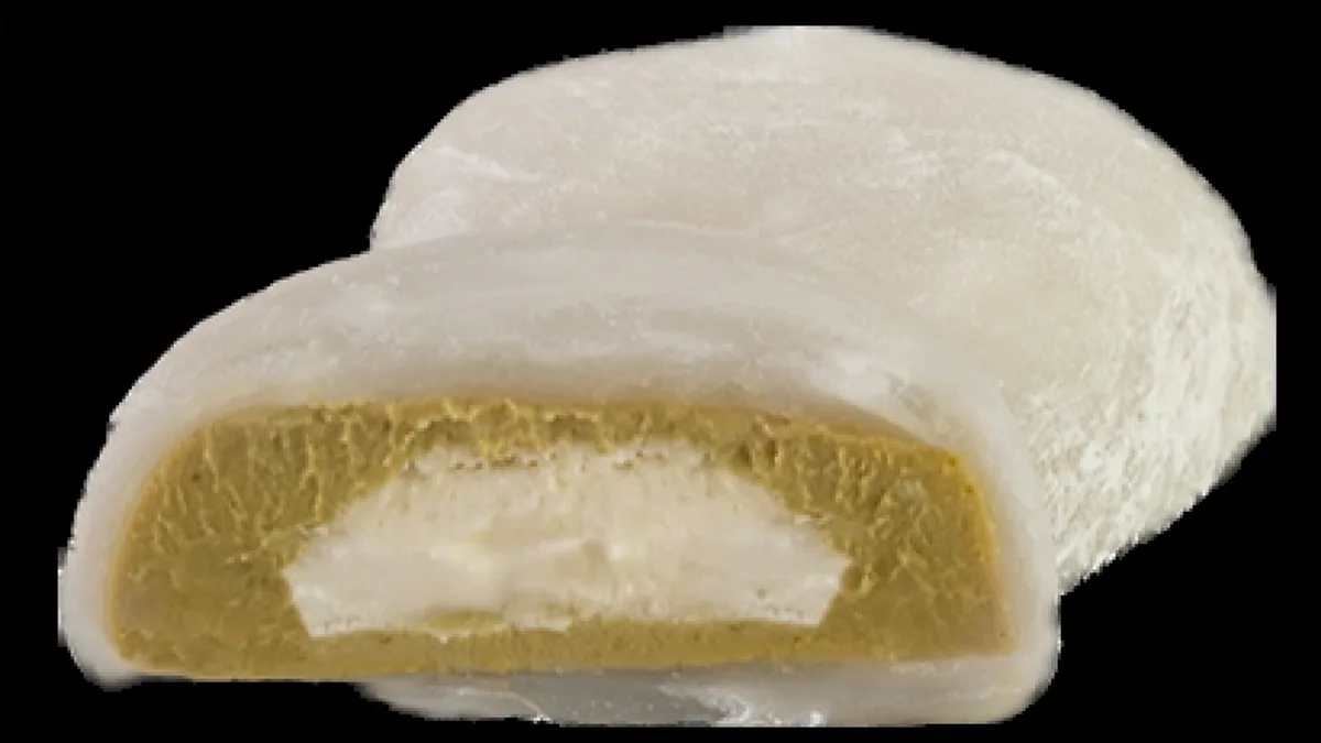 Pistachio mochi