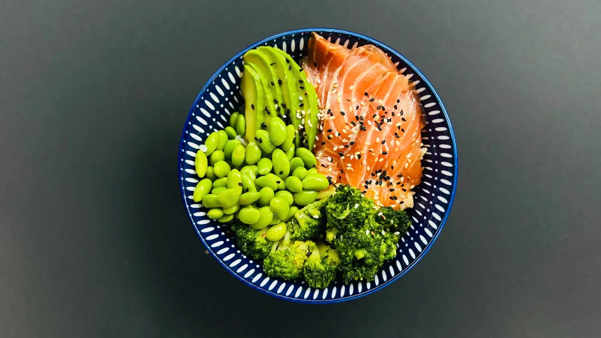 Salmon poke