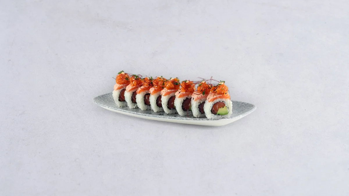 Premium Uramaki potrójny łosoś